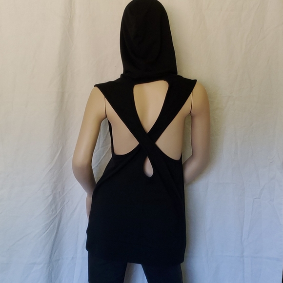 Mossimo Open Back Hooded Top - Picture 4 of 16